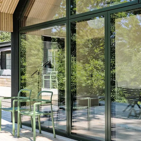 Semesterbostad With Mols Bjerge As Background *